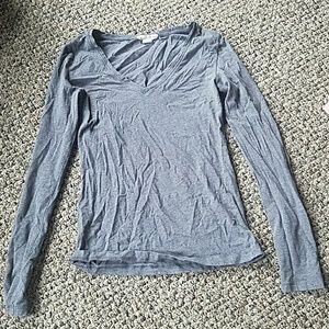 Basic gray long sleeve V-neck t-shirt by Forever21